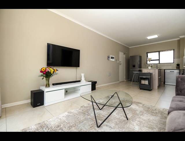 2 BEDROOM HOUSE TO LET IN NORTH RIDING